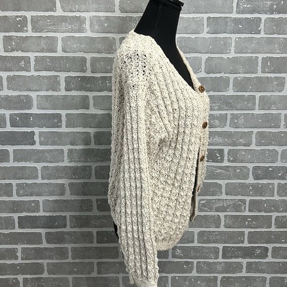 TRAVERSE BAY‎ WOOLEN COMPANY • VINTAGE CARDIGAN SWEATER • MADE IN THE USA - Picture 4 of 9